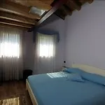 Ernestina 4*