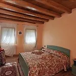 Ernestina 4*