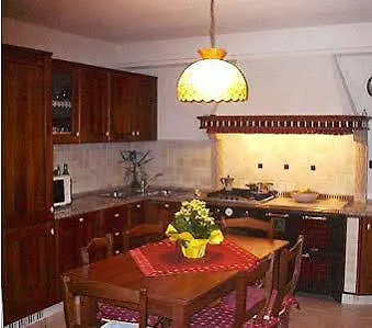 Ernestina לינה וארוחת בוקר Miane